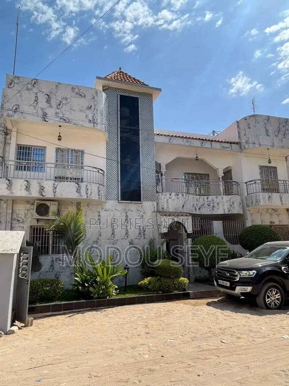 6chbre Maison dans Villa R+1, Niayes à Louer