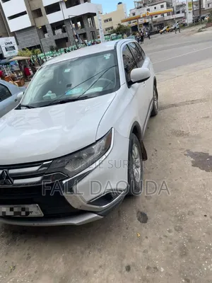 Mitsubishi Outlander 2016