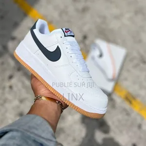Nike Air Force 1 Blanche Disponible