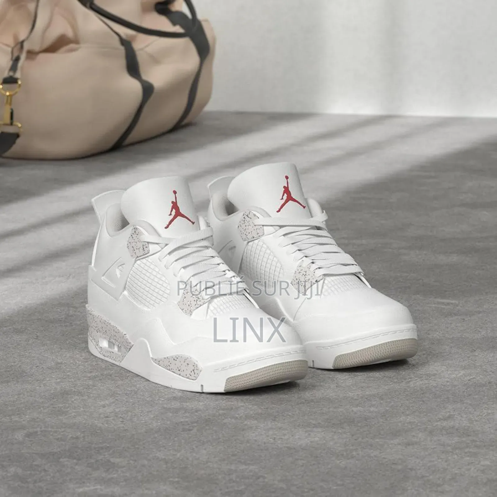 Air Jordan 4 White Cement Disponible