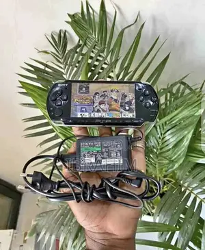 Photo - PSP Slim Venant Disponible 10 Jeux