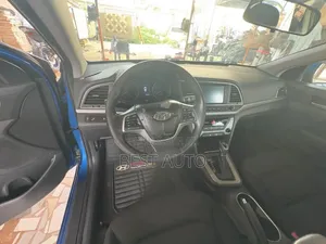 Hyundai Elantra 2017 Blue