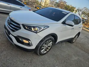 Photo - Hyundai Santa Fe SE AWD 2017 Blanc