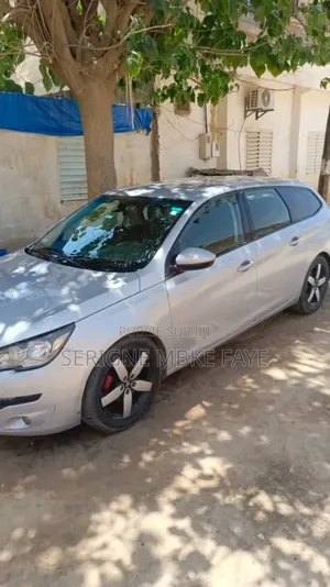 Ford Mustang Mach-E Select AWD 2025 Blanc