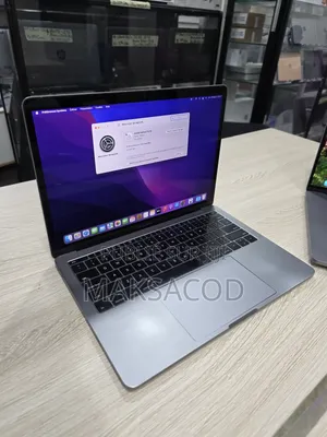 Ordinateur Portable Apple MacBook Pro 2017 8GB Intel Core I5 SSD 256GB