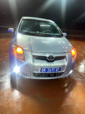 Photo - Toyota Auris 2012