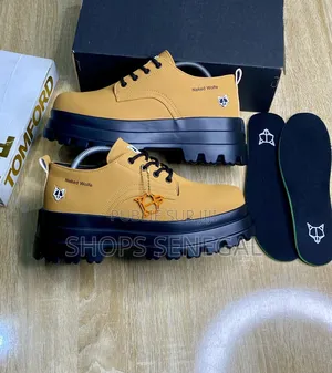 Naked Wolfe Bold Step