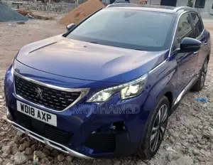 Photo - Peugeot 3008 2018 Blue