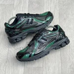 Photo - New Balance Original