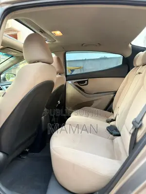 Photo - Hyundai Elantra 2016 Beige