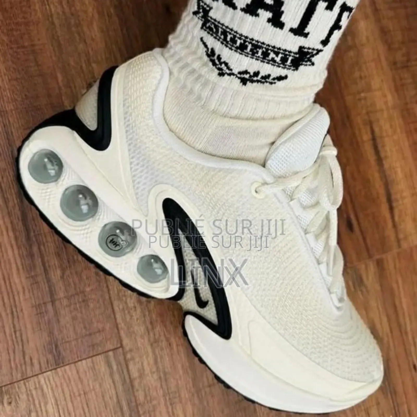 Air Max Plus Summit White Disponible