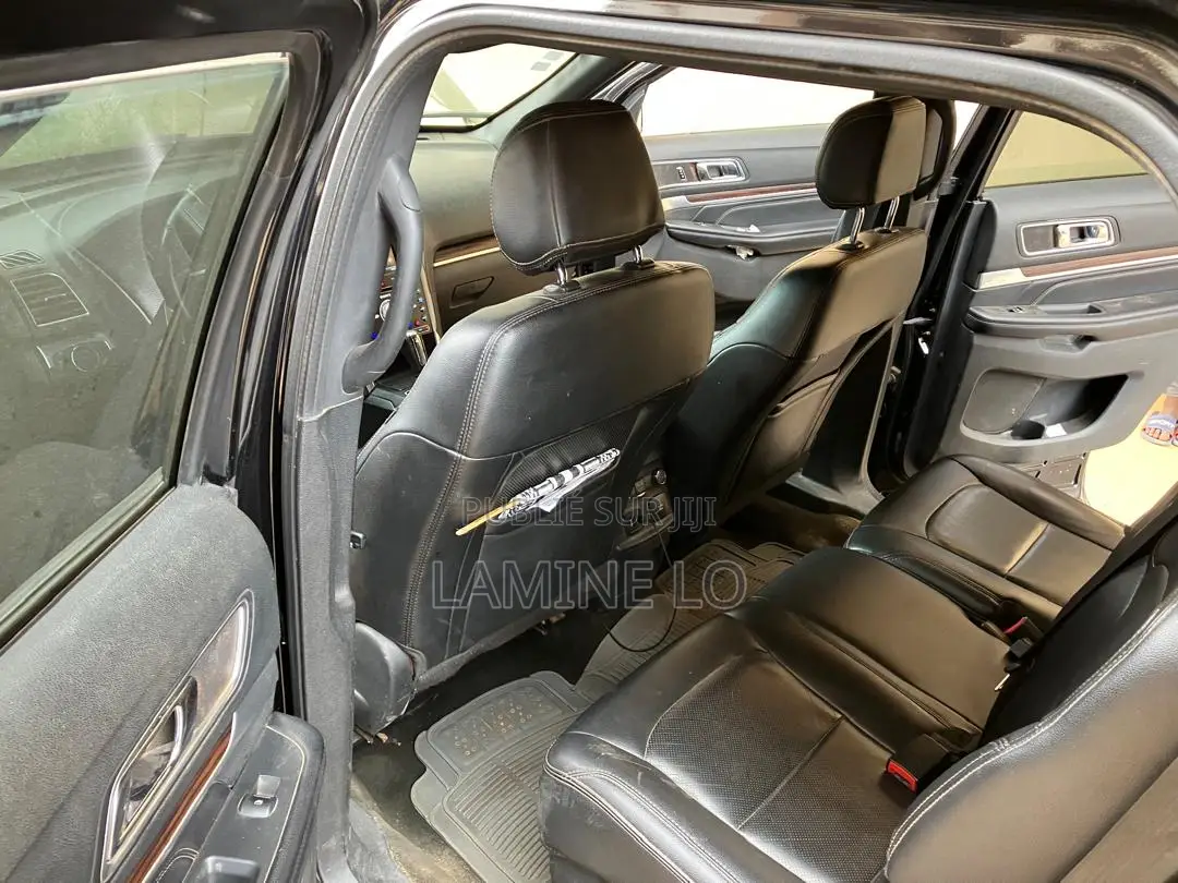 Ford Explorer 2016 Noir Mat
