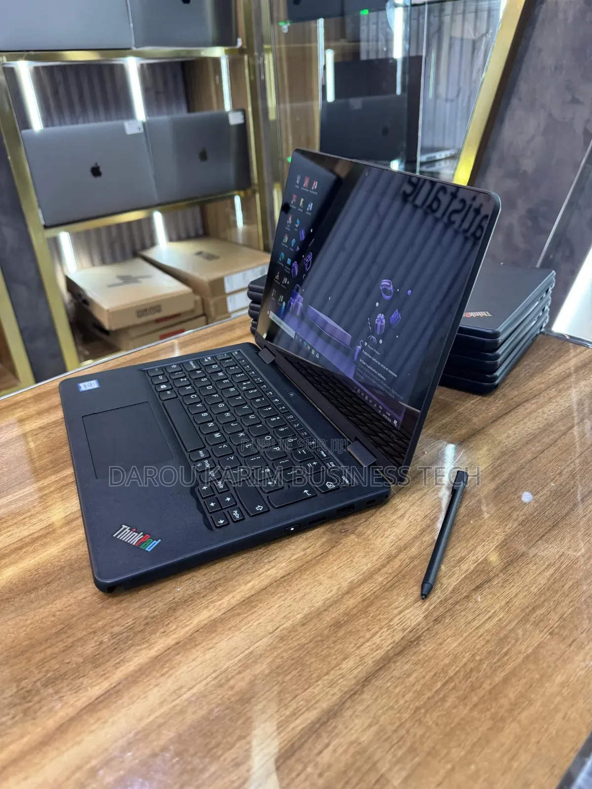 New Lenovo IdeaPad Yoga 11 8GB Intel Core I5 SSD 256GB