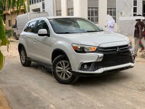 Photo - Mitsubishi RVR 2019 Blanc