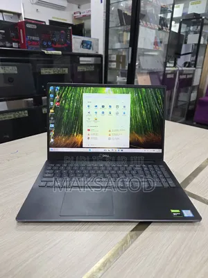 Photo - Ordinateur Portable Dell Vostro 7510 32GB Intel Core I7 SSD 512GB