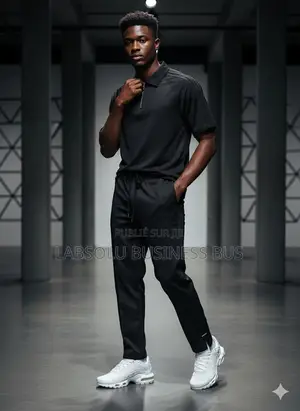 Disponible Chez L’Absolu