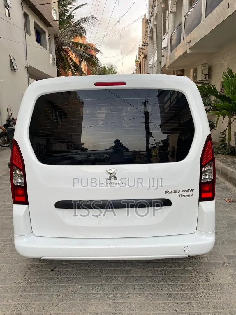 Peugeot Partenaire 2018 Blanc