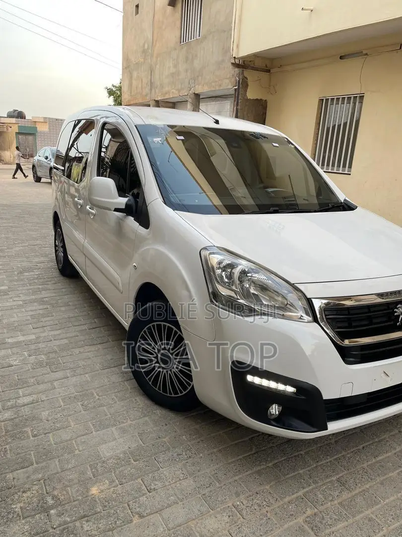 Peugeot Partenaire 2018 Blanc