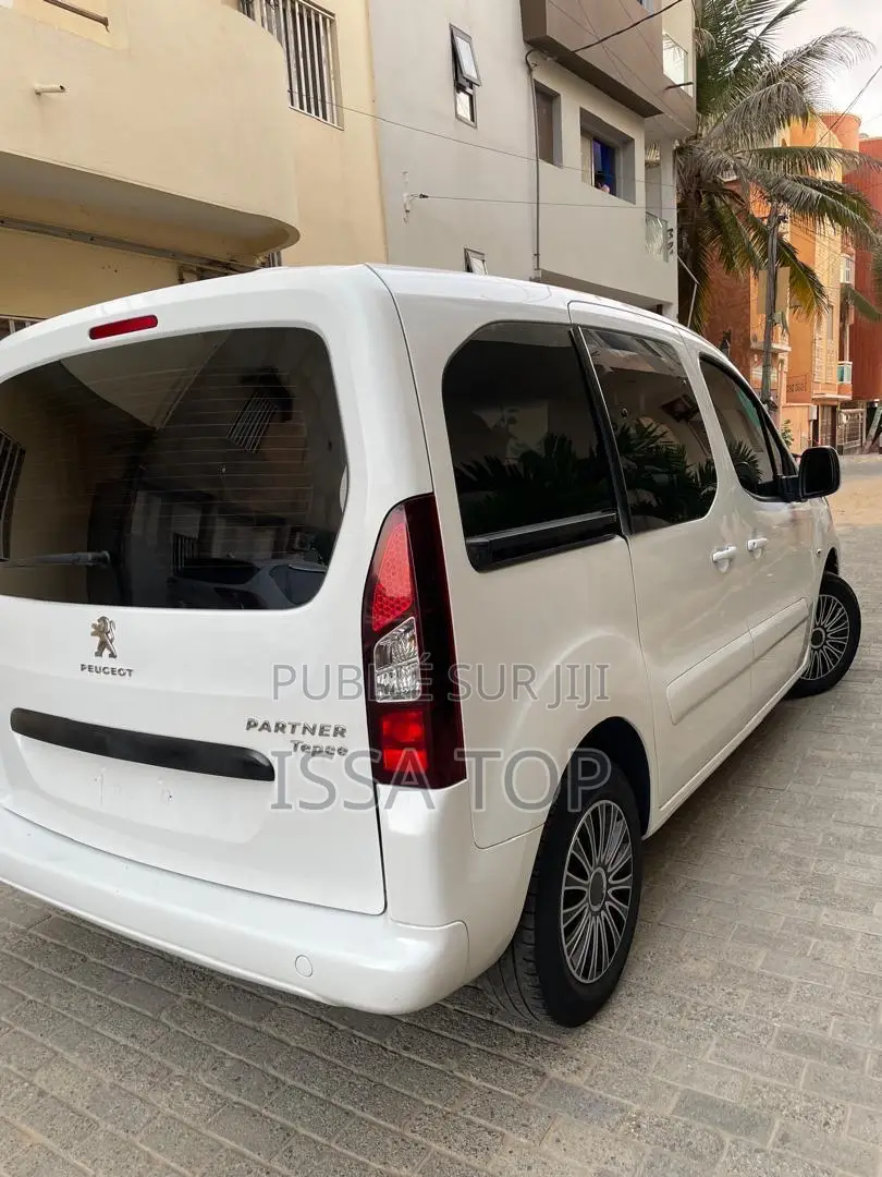 Peugeot Partenaire 2018 Blanc