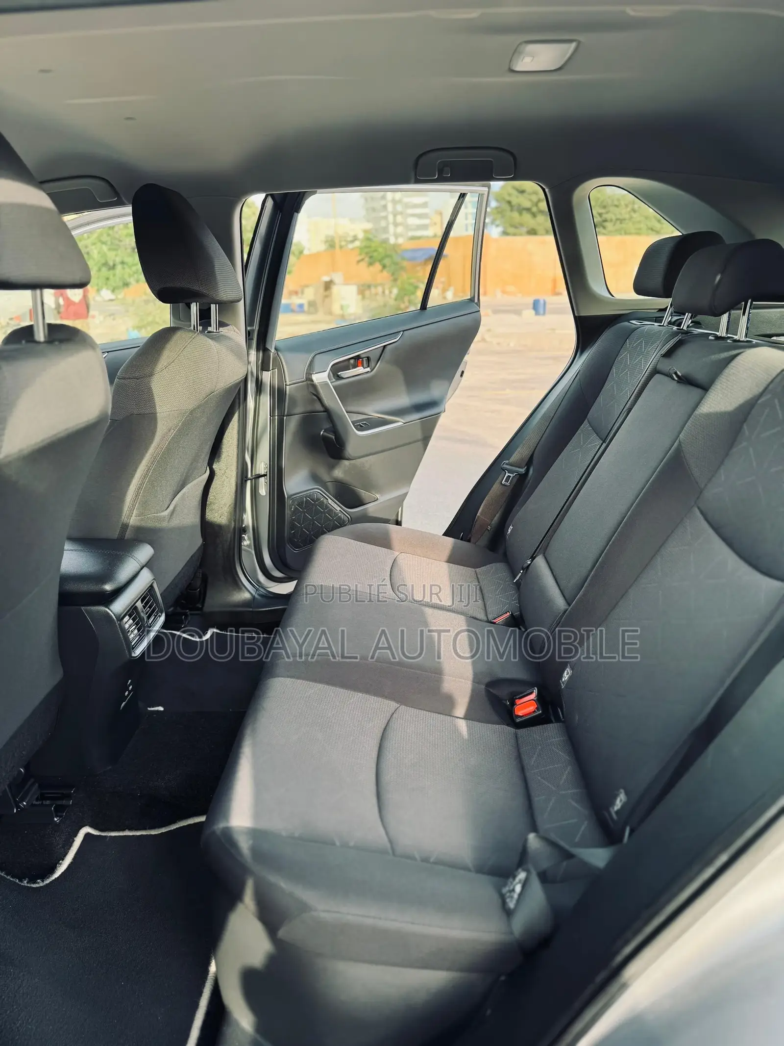 Toyota RAV4 LE AWD 2020 Gris