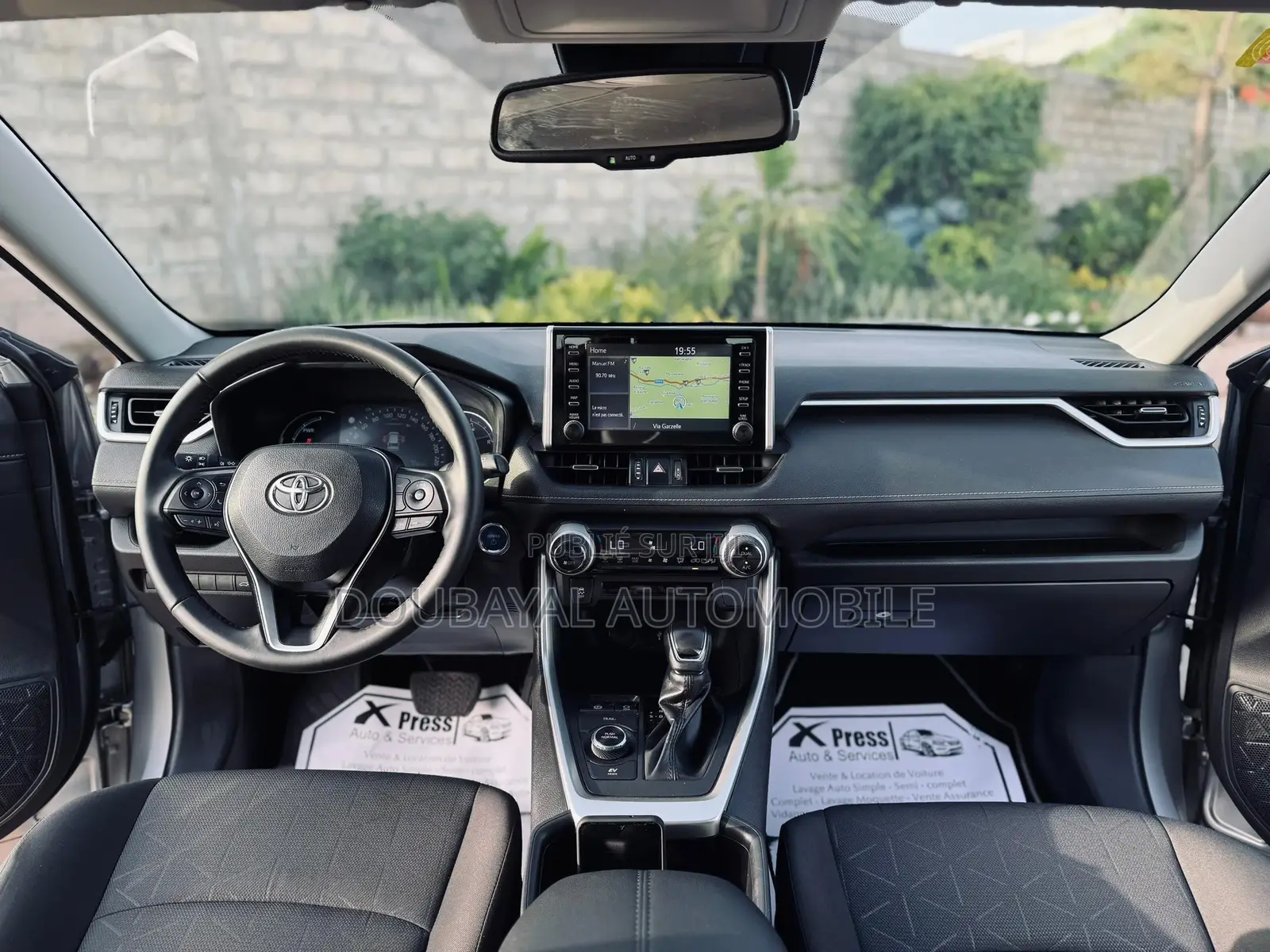 Toyota RAV4 LE AWD 2020 Gris