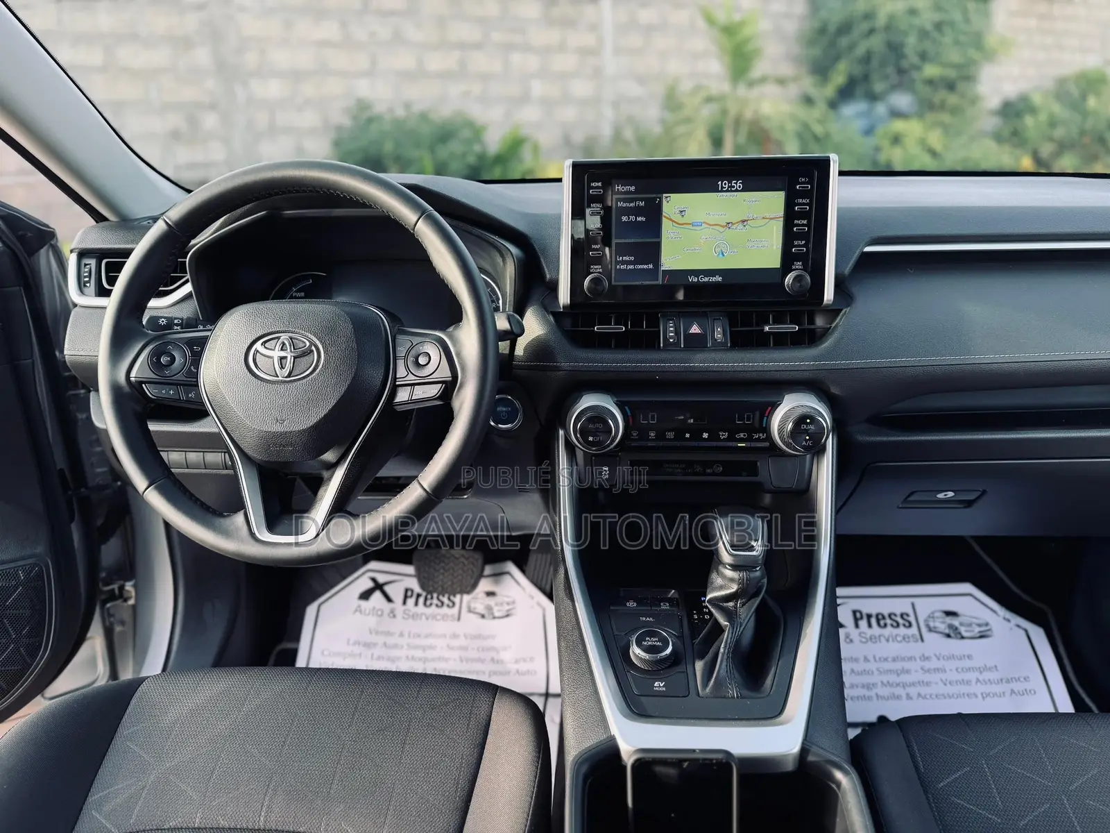 Toyota RAV4 LE AWD 2020 Gris