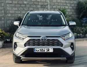 Photo - Toyota RAV4 2020 Argenté