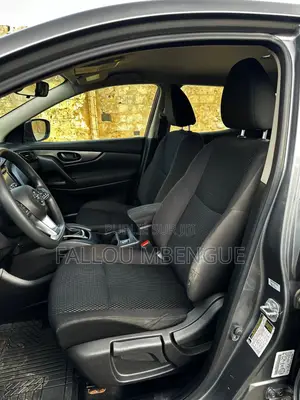 Nissan Qashqai 2018 Gris
