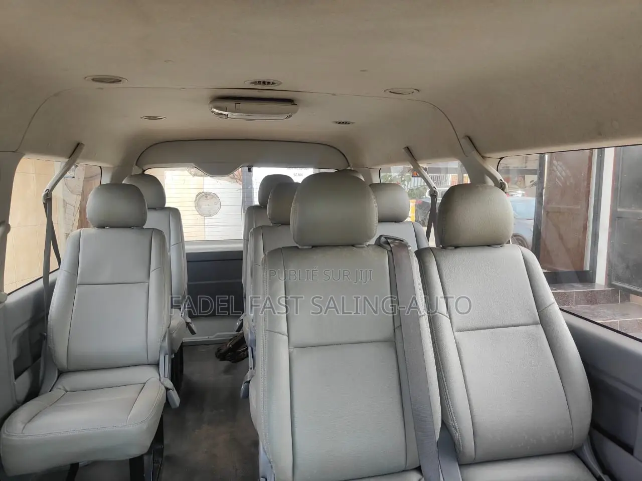 Toyota HiAce 2018 Blanc