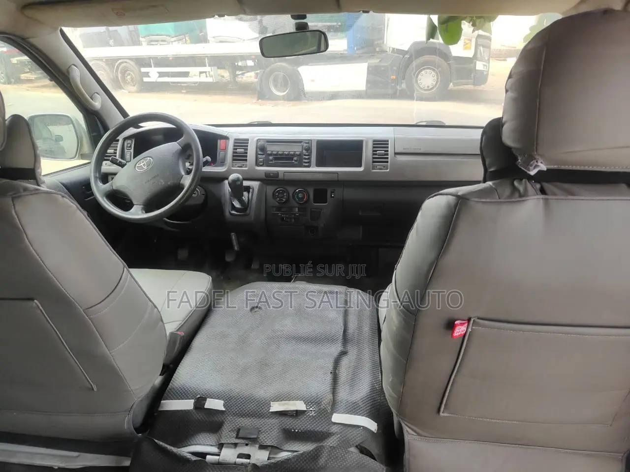 Toyota HiAce 2018 Blanc