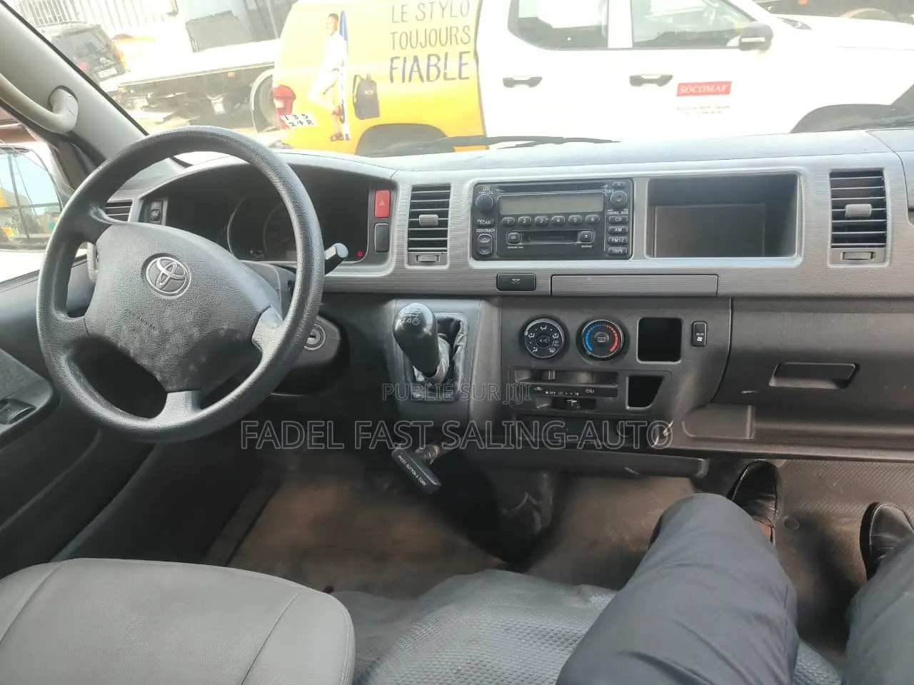 Toyota HiAce 2018 Blanc