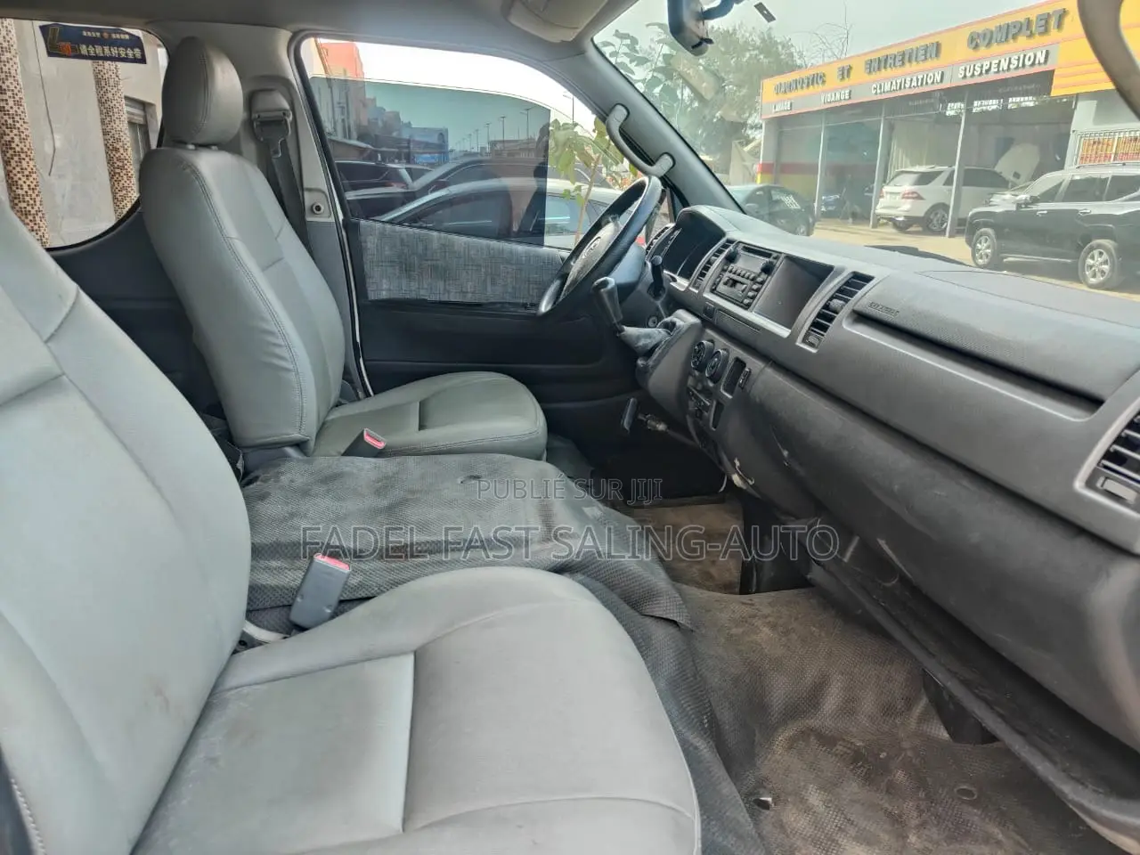 Toyota HiAce 2018 Blanc