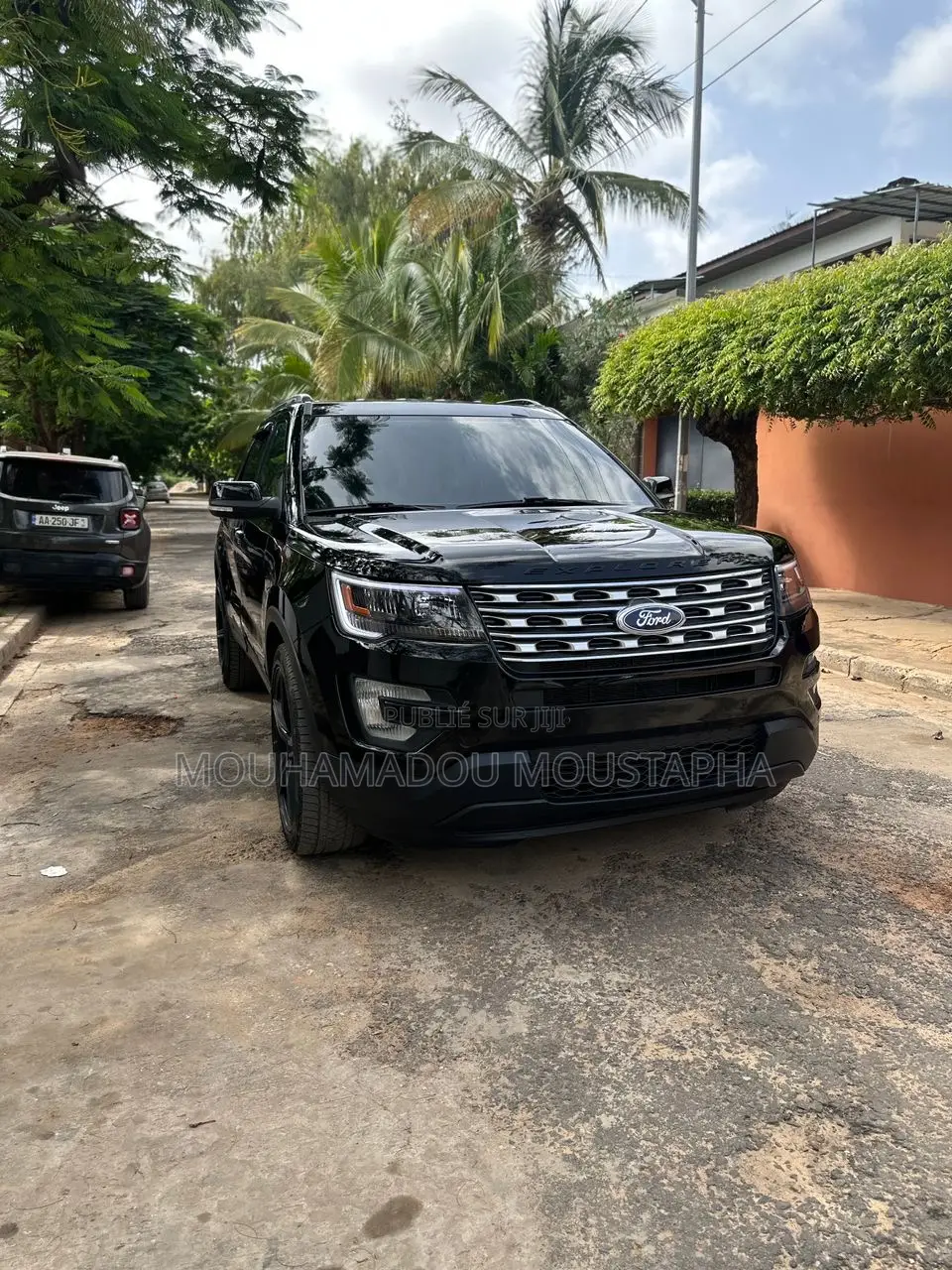 Ford Explorer XLT AWD 2018 Black
