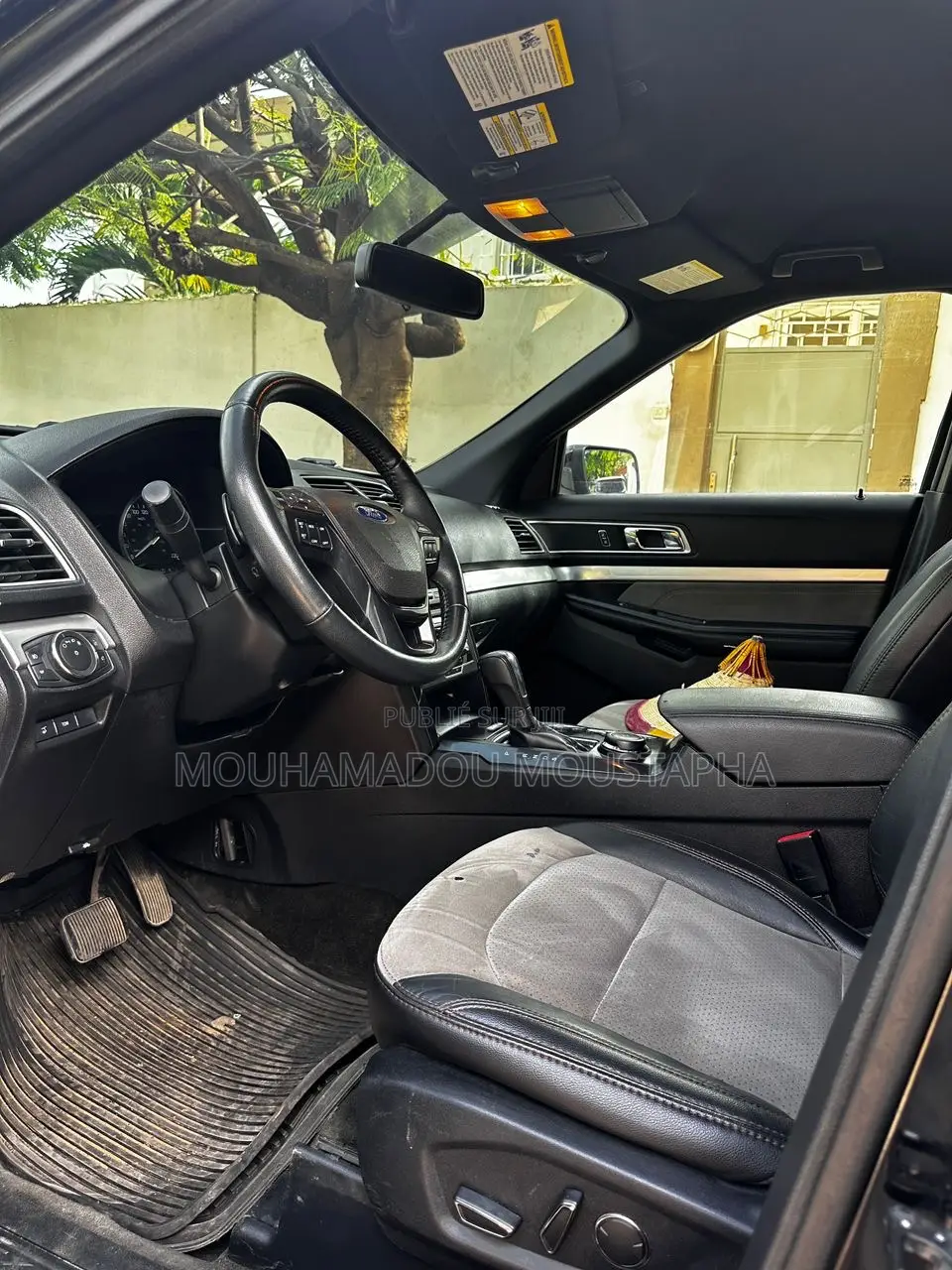 Ford Explorer XLT AWD 2018 Black