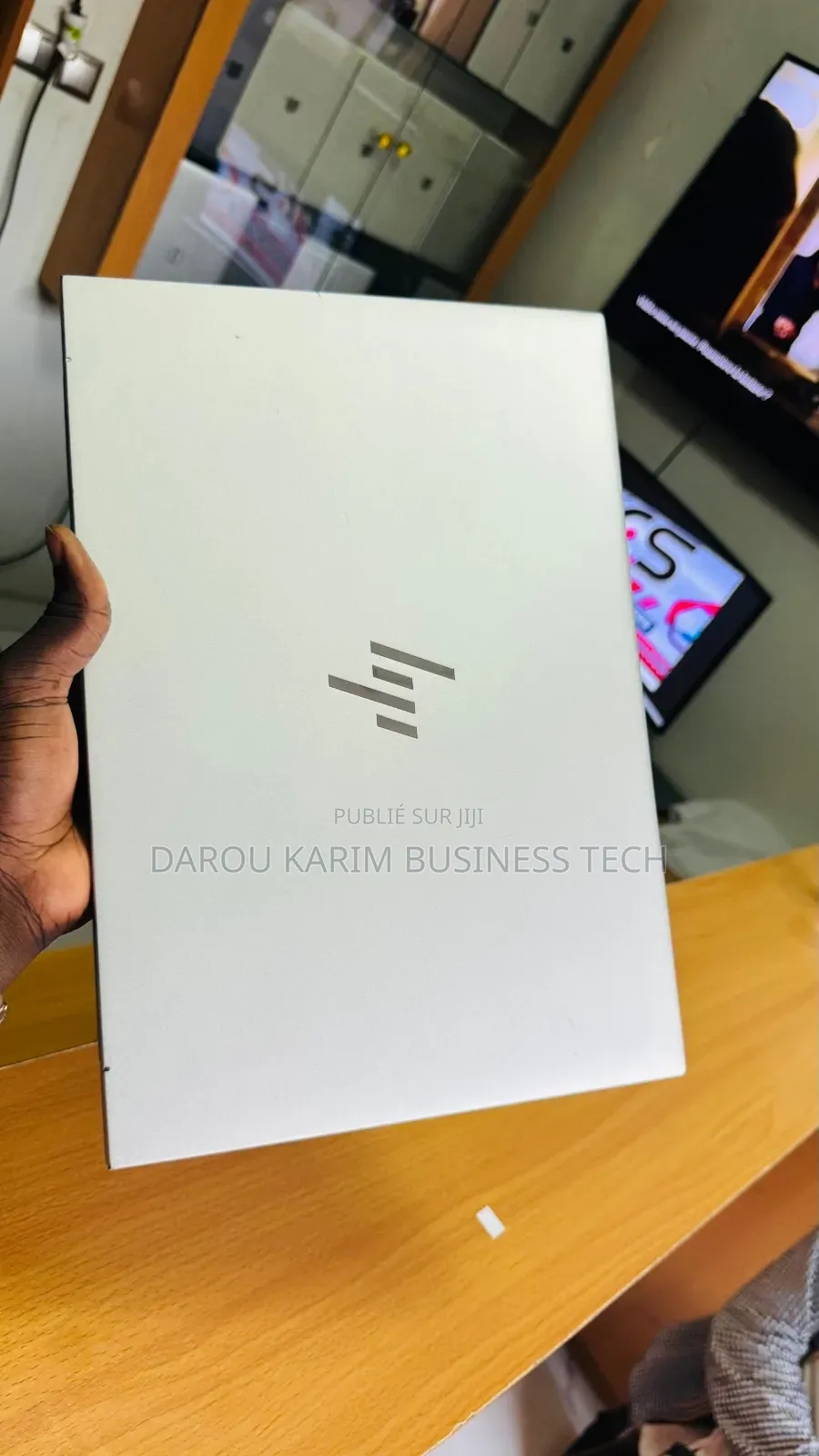 New Ordinateur portable HP EliteBook 860 G10 16GB AMD Ryzen 7 SSD 512GB