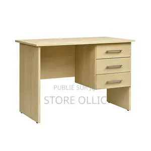 Rangez Tout Sur Un Bureau Spacieux