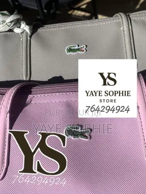 Des Sacs Lacoste Deuxième Choix Toutes Les Couleurs Disponibles