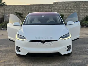 Tesla Model X 75D kWh 2018 Blanc