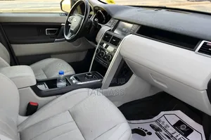 Land Rover Discovery Sport HSE 2017 Blanc