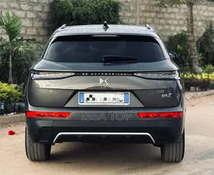 Citroen DS 7 Crossback 2024 Gris