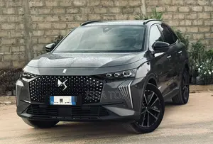Citroen DS 7 Crossback 2024 Gris