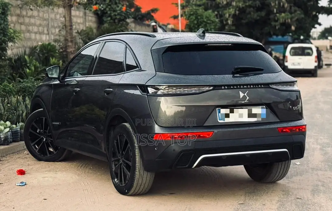 Citroen DS 7 Crossback 2024 Gris