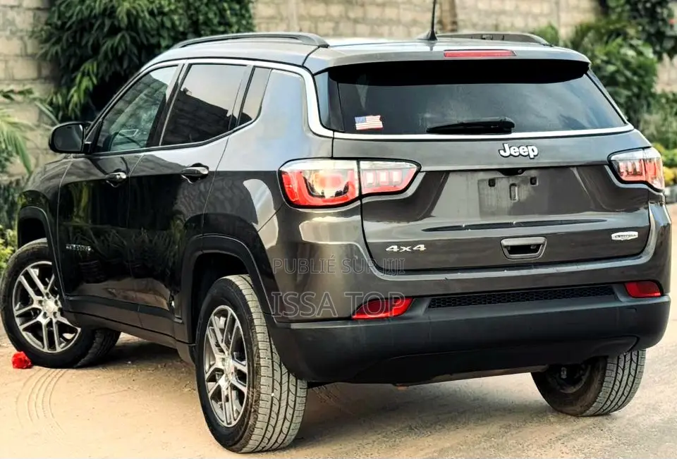 Jeep Boussole 2018 Gris