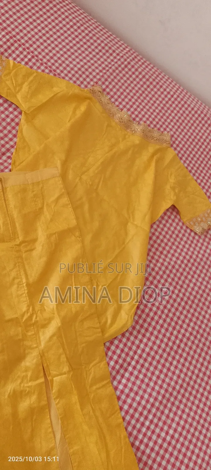 Vêtements en Wax Et en Bazin