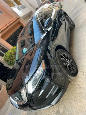 Photo - Nissan Rogue 2017 Black