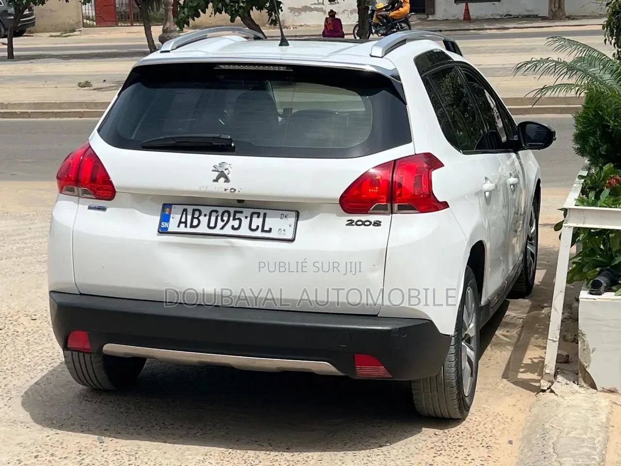 Peugeot 2008 1.6 BlueHD (100 Hp) 2017 Blanc
