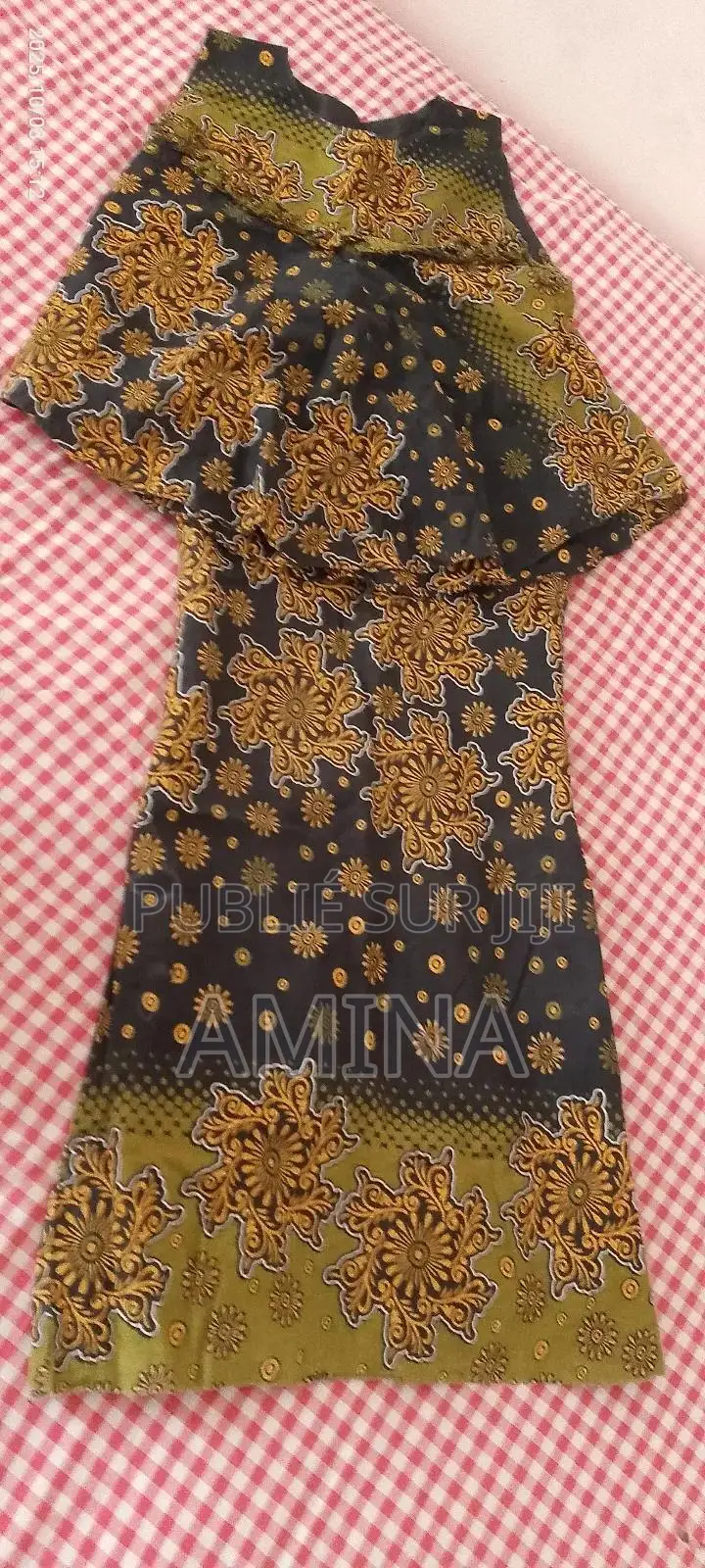 Vêtements en Wax Et en Bazin