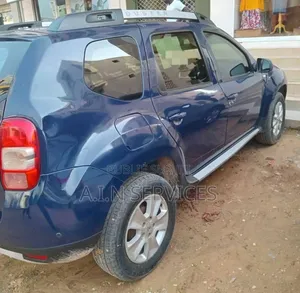 Renault Duster 2015 Blue