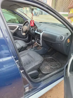 Renault Duster 2015 Blue