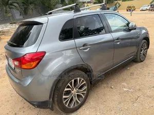 Mitsubishi Outlander 2016 Gris